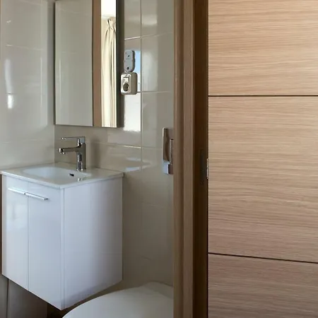 شقة First Line Duplex Puerto Banus Sleeps 8 People *