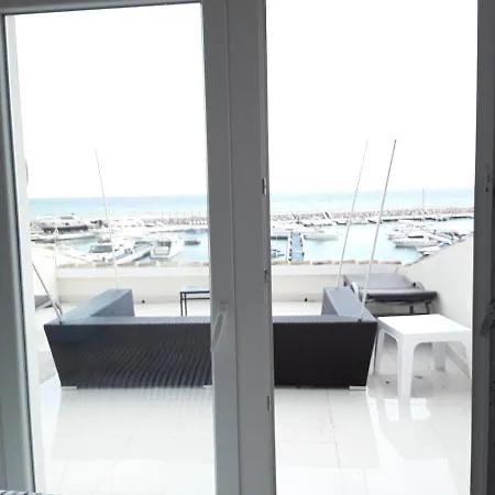 First Line Duplex Puerto Banus Sleeps 8 People *