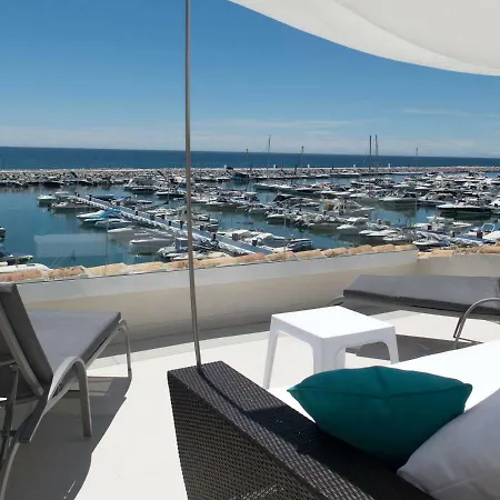 Lägenhet First Line Duplex Puerto Banus Sleeps 8 People