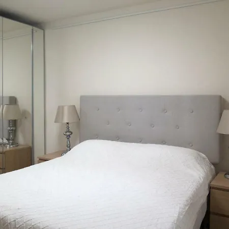 Lägenhet First Line Duplex Puerto Banus Sleeps 8 People